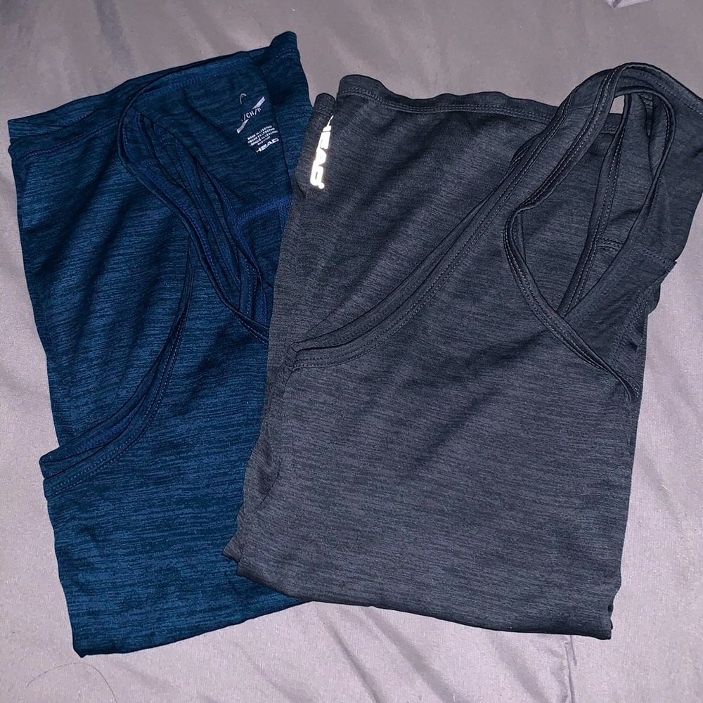 Bundle of 2 tanks